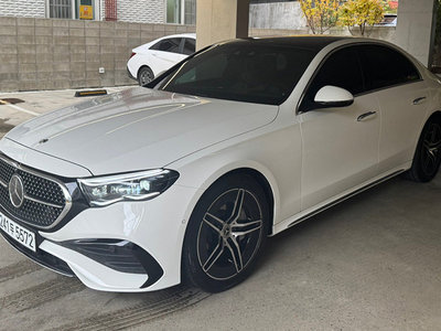 MERCEDES-BENZ E-CLASS - 4