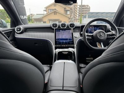 2025 Mercedes-BENZ GLC — миниатюра 11