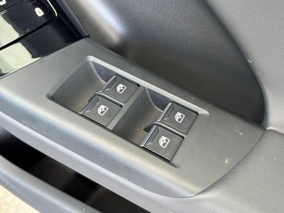 صورة 43 لـ 2025 AUDI Q6 E-TRON