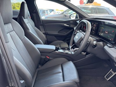 صورة 50 لـ 2025 AUDI Q6 E-TRON