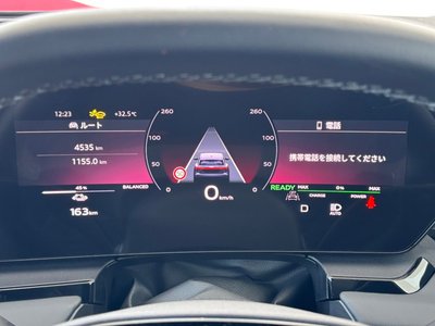 صورة 44 لـ 2025 AUDI Q6 E-TRON