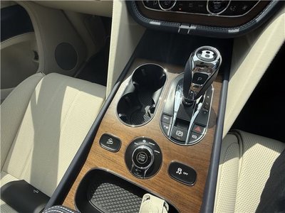 صورة مصغرة 35 لـ 2024 Bentley BENTAYGA