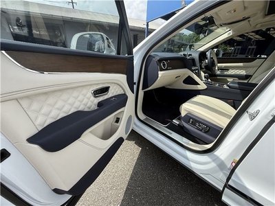 صورة مصغرة 40 لـ 2024 Bentley BENTAYGA