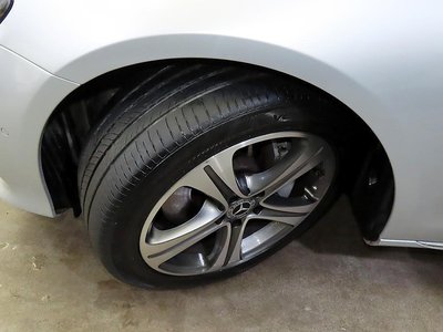 MERCEDES-BENZ E-CLASS - 8