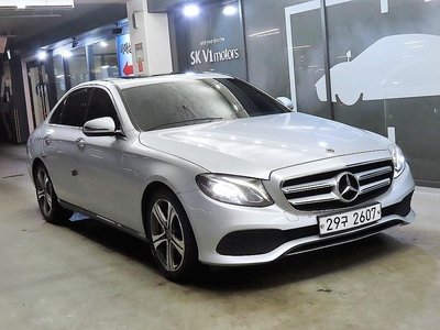 MERCEDES-BENZ E-CLASS - 1