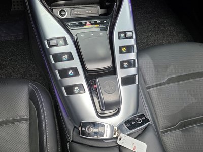 MERCEDES-BENZ GT AMG - 9