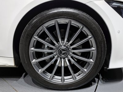 MERCEDES-BENZ GT AMG - 6