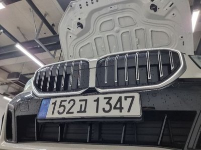 صورة 1 لـ 2025 BMW 5 SERIES
