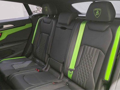 LAMBORGHINI URUS - 9