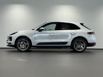 PORSCHE MACAN - 2