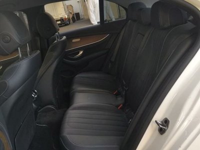 MERCEDES-BENZ E-CLASS - 6