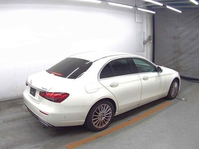 MERCEDES-BENZ E-CLASS - 5