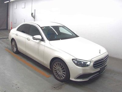 MERCEDES-BENZ E-CLASS - 1