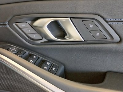 صورة مصغرة 44 لـ 2025 BMW 3 SERIES