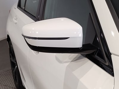 صورة مصغرة 16 لـ 2025 BMW 3 SERIES