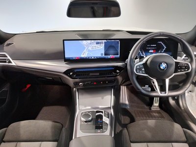 صورة مصغرة 39 لـ 2025 BMW 3 SERIES