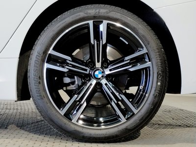 صورة مصغرة 22 لـ 2025 BMW 3 SERIES