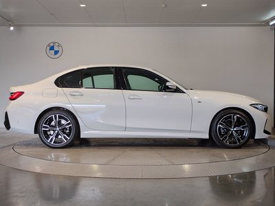 صورة 10 لـ 2025 BMW 3 SERIES