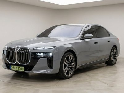BMW I7 - 1