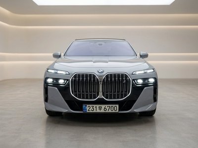 BMW I7 - 4