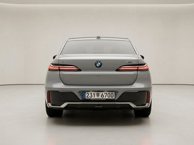 BMW I7 - 3