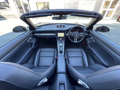 PORSCHE 911 CABRIOLET - 5