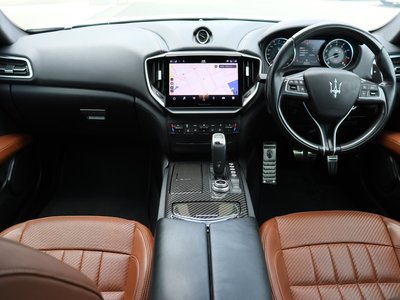 صورة 5 لـ 2021 Maserati GHIBLI