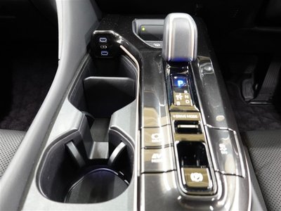 2024 Toyota CROWN SPORT — миниатюра 32