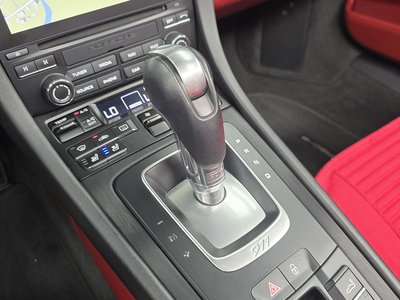 2018 Porsche 911 thumbnail 12