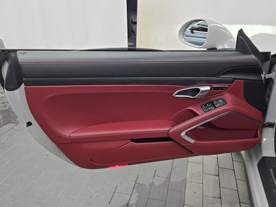 2018 Porsche 911 thumbnail 14