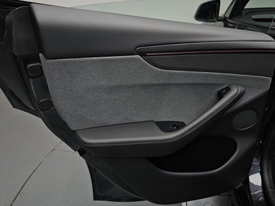 2026 Tesla MODEL Y — миниатюра 15