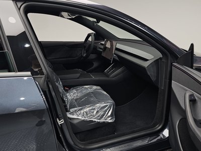 2026 Tesla MODEL Y — миниатюра 17