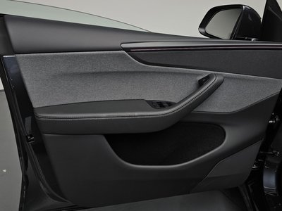 2026 Tesla MODEL Y — миниатюра 14