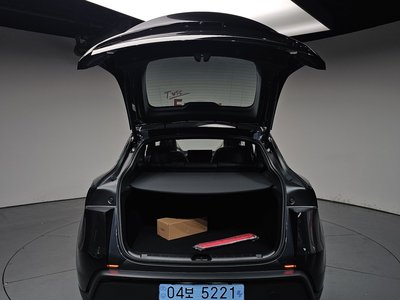 2026 Tesla MODEL Y — миниатюра 26