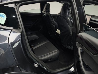 2026 Tesla MODEL Y — миниатюра 18