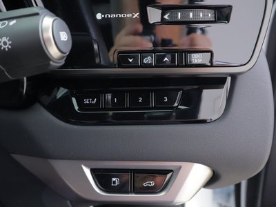 صورة مصغرة 18 لـ 2023 Lexus RX