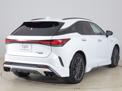 صورة 2 لـ 2023 Lexus RX