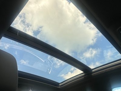 2022 BMW X6 — миниатюра 18