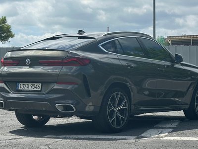 2022 BMW X6 — фото 4