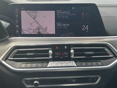 2022 BMW X6 — миниатюра 14