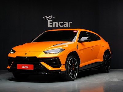 LAMBORGHINI URUS - 1