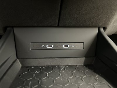 صورة مصغرة 35 لـ 2025 Lamborghini REVUELTO