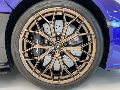 صورة مصغرة 20 لـ 2025 Lamborghini REVUELTO