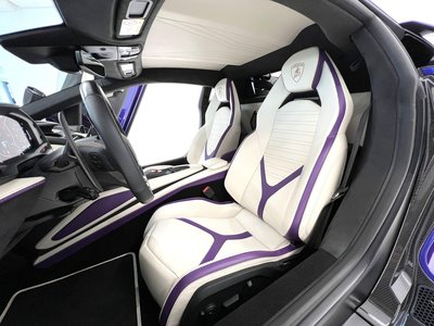 صورة مصغرة 24 لـ 2025 Lamborghini REVUELTO