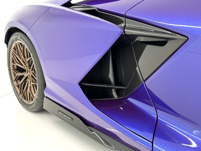 صورة مصغرة 12 لـ 2025 Lamborghini REVUELTO