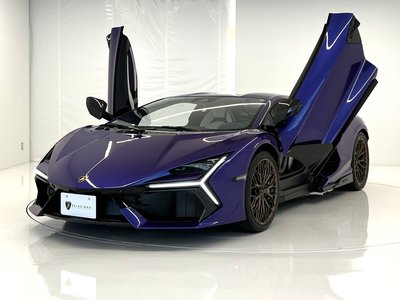 صورة 5 لـ 2025 Lamborghini REVUELTO