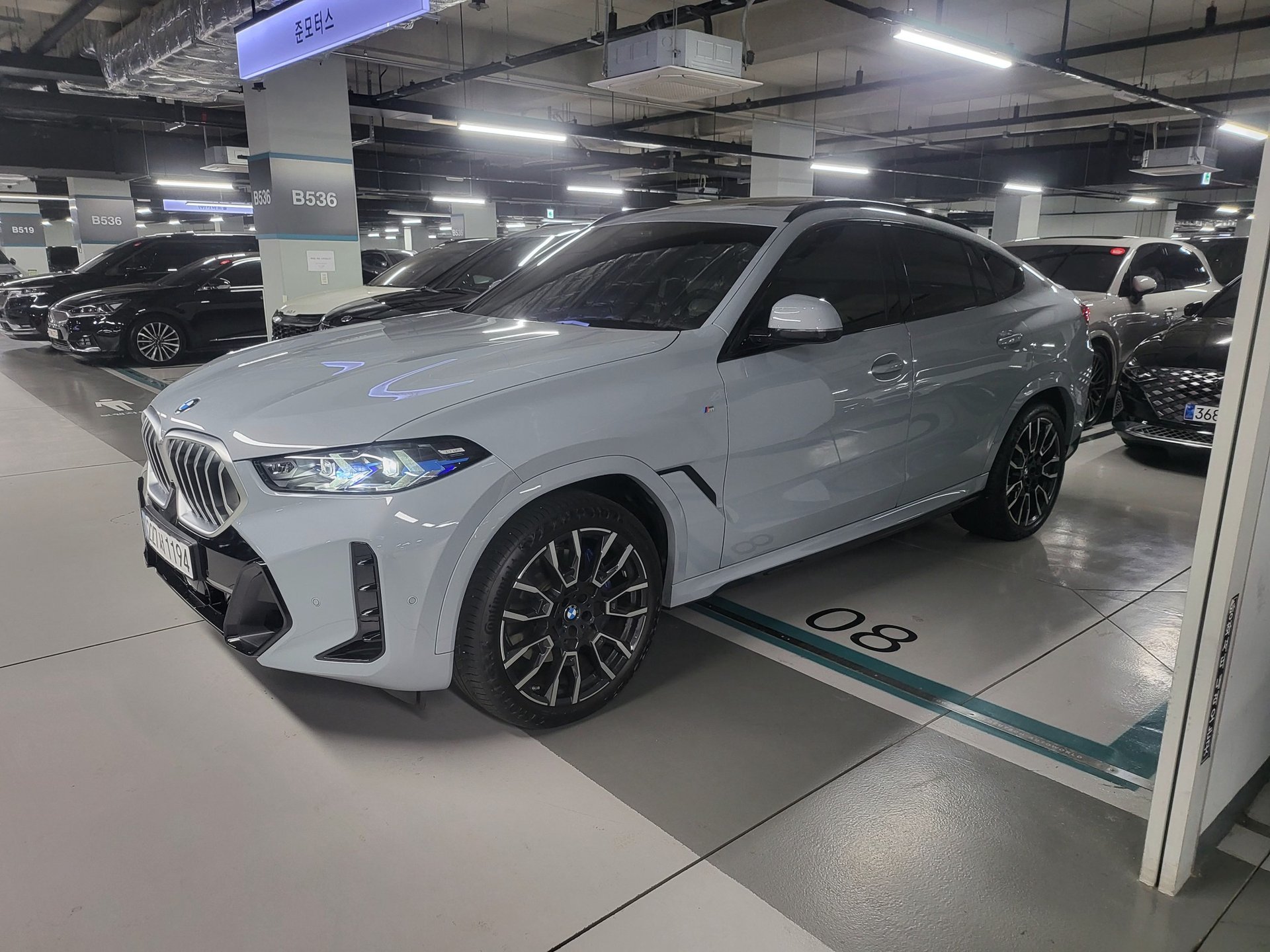 BMW X6 - View 1