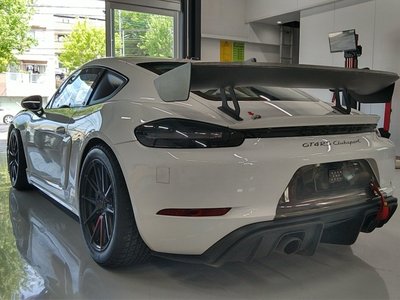 PORSCHE 718 - 10