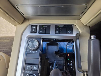 2017 Toyota LAND CRUISER 200 — фото 8