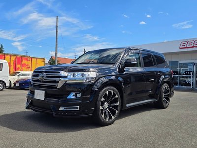 2017 Toyota LAND CRUISER 200 — фото 1